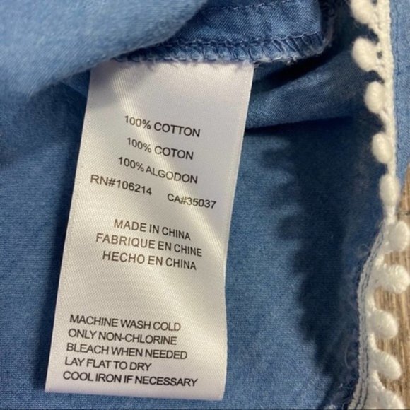 Joe’s Jeans Off the Shoulder Chambray Blue Top - Picture 3 of 4